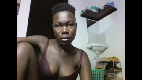 Snapshot of sexqueen02 chatting on 01.25.25 sexqueen02 online show from 01.25.25