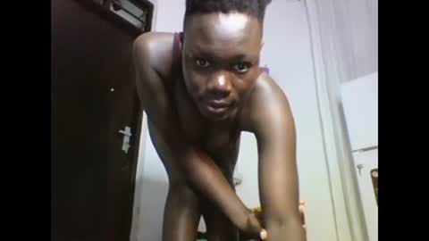 Snapshot of sexqueen02 chatting on 01.25.25 sexqueen02 online show from 01.25.25