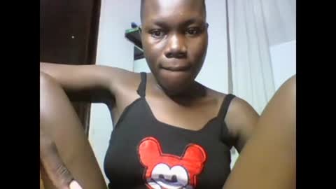 Snapshot of sexqueen02 chatting on 01.30.25 sexqueen02 online show from 01.30.25