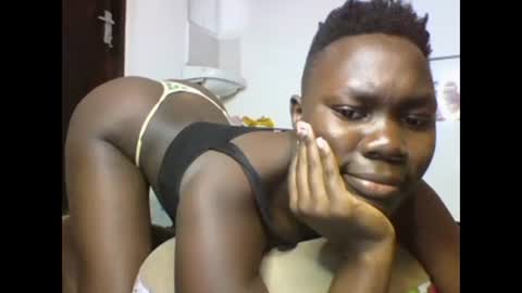 Snapshot of sexqueen02 chatting on 01.30.25 sexqueen02 online show from 01.30.25