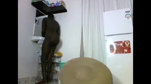 Snapshot of sexqueen02 chatting on 02.04.25 sexqueen02 online show from 02.04.25