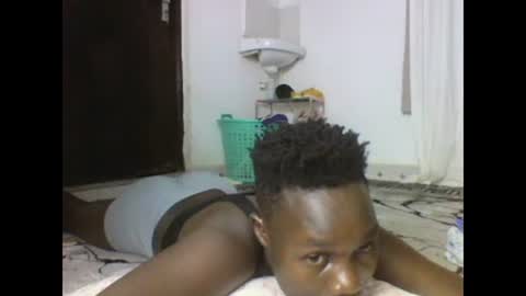 Snapshot of sexqueen02 chatting on 02.20.25 sexqueen02 online show from 02.20.25