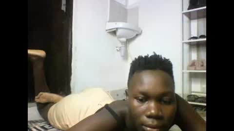 Snapshot of sexqueen02 chatting on 02.22.25 sexqueen02 online show from 02.22.25