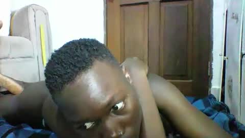 Snapshot of sexqueen02 chatting on 09.09.25 sexqueen02 online show from 09.09.25