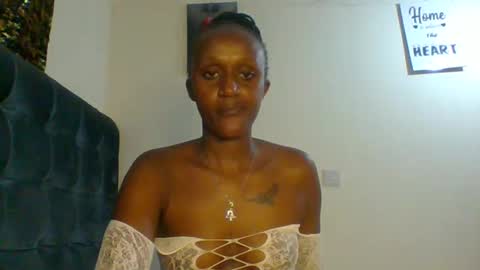 Snapshot of sexsy_sally chatting on 12.18.24 sexsysally online show from 12.18.24