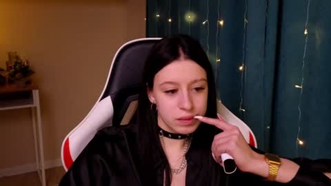 sextezi online show from 12.23.24