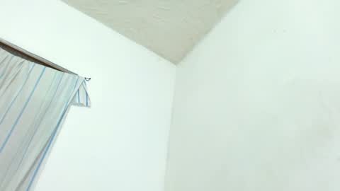 Snapshot of sexx_trip chatting on 12.13.24 Axel online show from 12.13.24