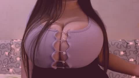 Snapshot of sexxgirlboy chatting on 02.11.25 Julia online show from 02.11.25