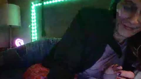 Snapshot of sexxileeah chatting on 01.24.25 sexxileeah online show from 01.24.25