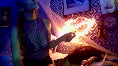 Snapshot of sexxileeah42o chatting on 10.16.25 Leeah CloudZzz online show from 10.16.25