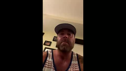 Snapshot of sexxxxycouple604 chatting on 10.01.25 Big uncut hunk online show from 10.01.25