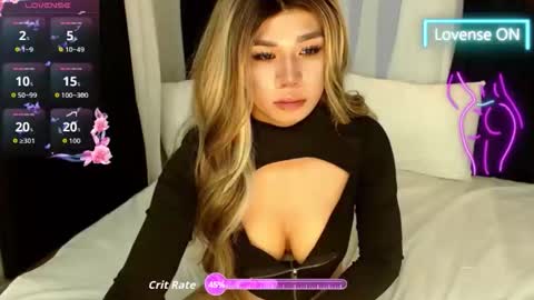 Snapshot of sexxxy_phoenix chatting on 04.30.26 sexxxy_phoenix online show from 04.30.26