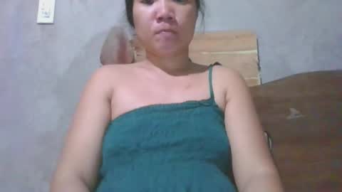 Snapshot of sexxxymomsh chatting on 02.15.26 sexxxymomsh online show from 02.15.26