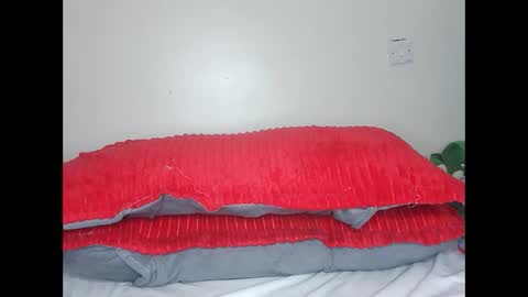 Snapshot of sexxy_bhaddie chatting on 01.11.26 kisses online show from 01.11.26