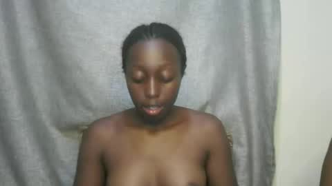 Snapshot of sexxy_kyla chatting on 10.14.25 sexxy_kyla online show from 10.14.25