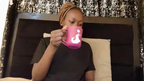 Snapshot of sexxyivy chatting on 02.18.26 ivy online show from 02.18.26