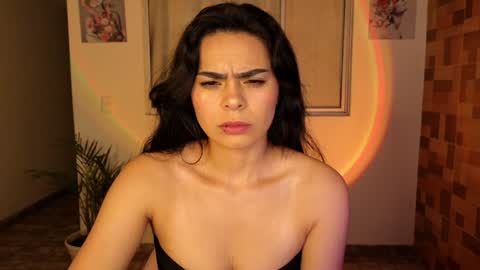 Snapshot of sexxylady__ chatting on 01.14.25 Angie online show from 01.14.25