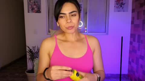 Snapshot of sexxylady__ chatting on 02.26.25 Angie online show from 02.26.25