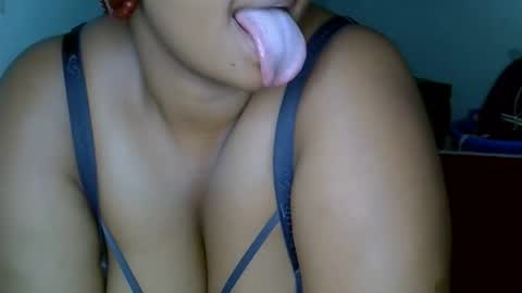 sexxyneil_ online show from 09.29.25