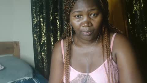 Snapshot of sexxypritty chatting on 06.20.26 sexxypritty online show from 06.20.26
