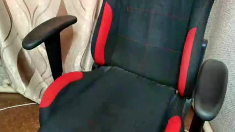 Jessica  Face only in pvt or in snapchat Dont ask more.... online show from 03.04.26