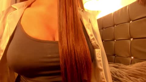 Snapshot of sexy_asian_sandy chatting on 02.20.26 sandy online show from 02.20.26