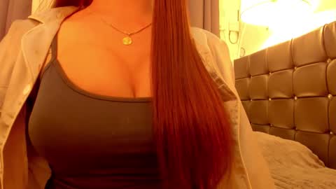 Snapshot of sexy_asian_sandy chatting on 03.17.26 sandy online show from 03.17.26