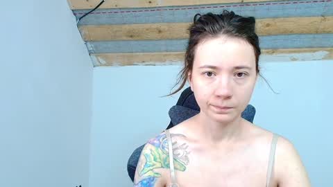 Snapshot of sexy_b0rsch chatting on 10.14.25 sexy_b0rsch online show from 10.14.25