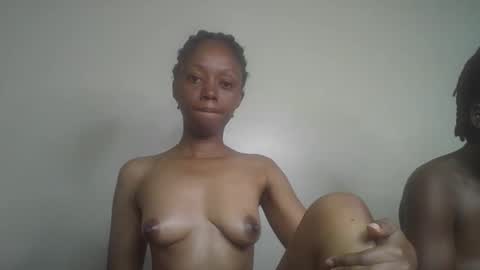 Snapshot of sexy_banny4 chatting on 01.17.26 sexy_banny4 online show from 01.17.26