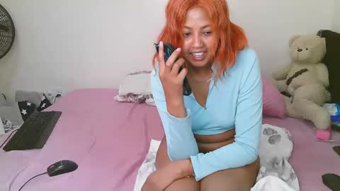 Snapshot of sexy_bluegirl chatting on 03.17.26 sexy_bluegirl online show from 03.17.26