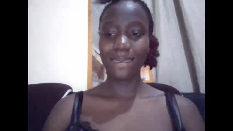 sexy_butty01 online show from 12.05.25