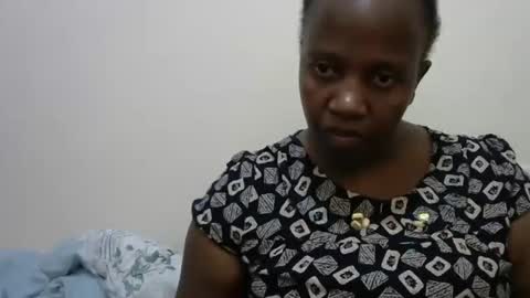 Sweet Dee online show from 06.04.26