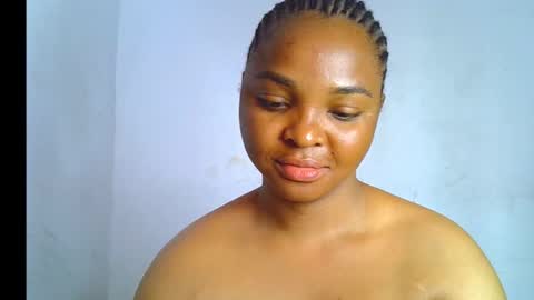 Clara online show from 12.04.25