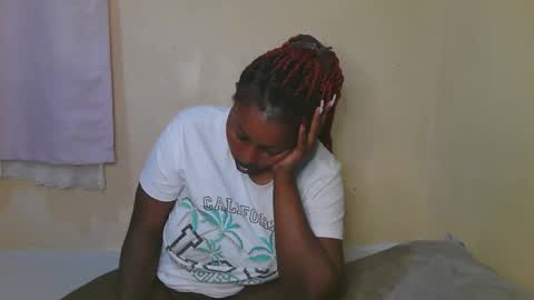 Snapshot of sexy_latasha chatting on 11.16.25 sexy_latasha online show from 11.16.25