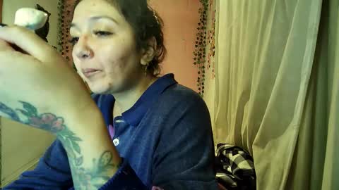 sexy lolas online show from 11.17.25