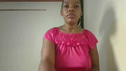 Snapshot of sexy_lyna chatting on 11.29.25 sexy_lyna online show from 11.29.25