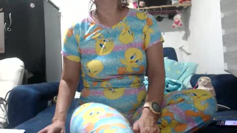 Snapshot of sexy_mary_69 chatting on 11.10.25 Mary online show from 11.10.25