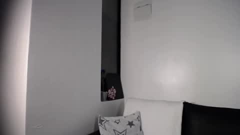 sexy_mia6 online show from 04.16.26