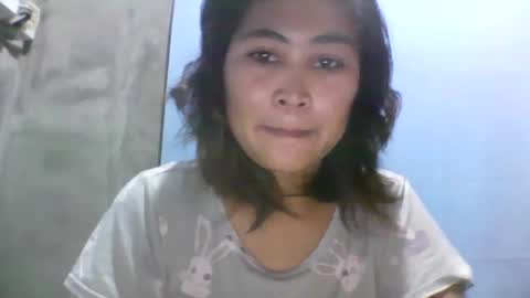 Snapshot of sexy_mommy69x chatting on 04.01.26 sexy_mommy69x online show from 04.01.26