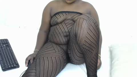 lina online show from 11.14.25