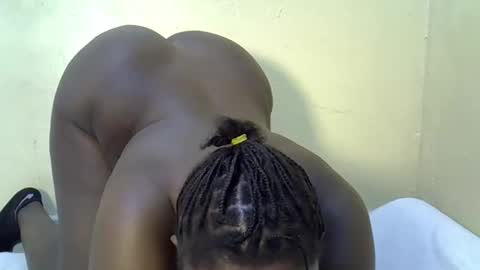 Snapshot of sexy_naila2 chatting on 03.14.26 sexy_naila2 online show from 03.14.26