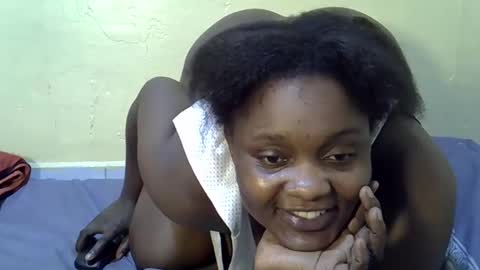 Snapshot of sexy_naila2 chatting on 03.25.26 sexy_naila2 online show from 03.25.26