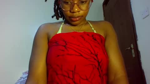 Snapshot of sexy_natallie chatting on 02.11.25 natallie online show from 02.11.25