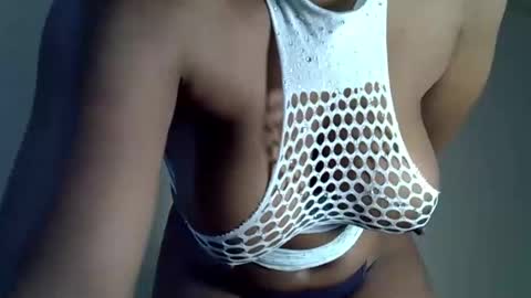 Snapshot of sexy_natallie chatting on 10.19.25 natallie online show from 10.19.25
