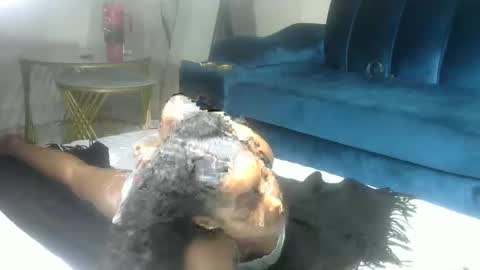 sexy pigeon online show from 03.08.26