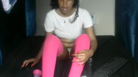 sexy pigeon online show from 03.29.26