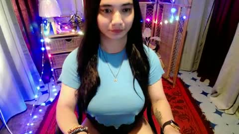 Snapshot of sexy_pussy143 chatting on 06.28.26 angela online show from 06.28.26
