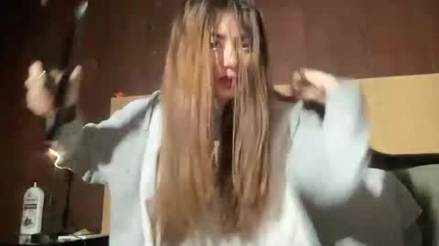 Alice Skay online show from 11.09.25