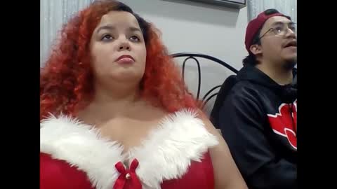 Snapshot of sexyalive chatting on 12.26.24 Sylver online show from 12.26.24