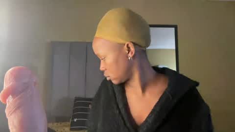Snapshot of sexyasszeeee chatting on 06.24.26 sexyasszeeee online show from 06.24.26